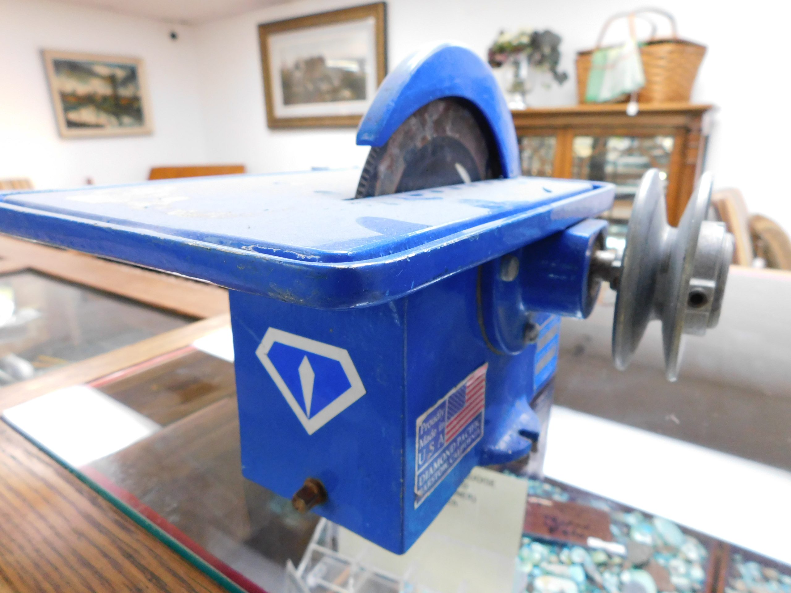 Diamond Pacific Lapidary Model TC 6 trim saw with blade, pully and originial decals